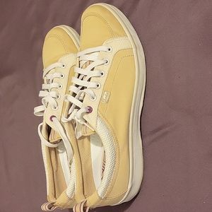 Women canvas Ked tennis shoes